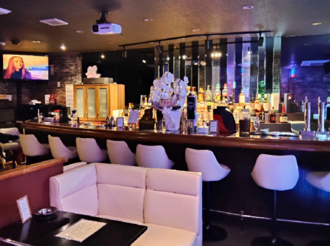 Darts＆Bar Clover｜フェニックス ダーツ ジャパン｜ PHOENIXDARTS