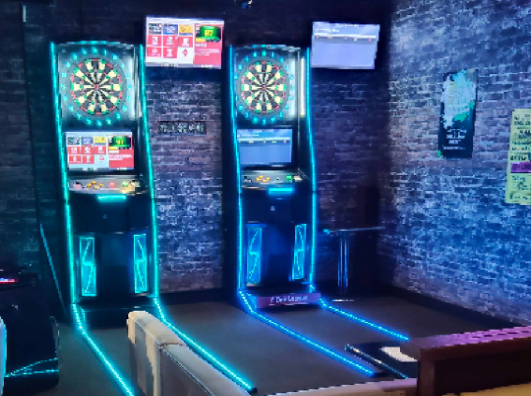 Darts＆Bar Clover｜フェニックス ダーツ ジャパン｜ PHOENIXDARTS